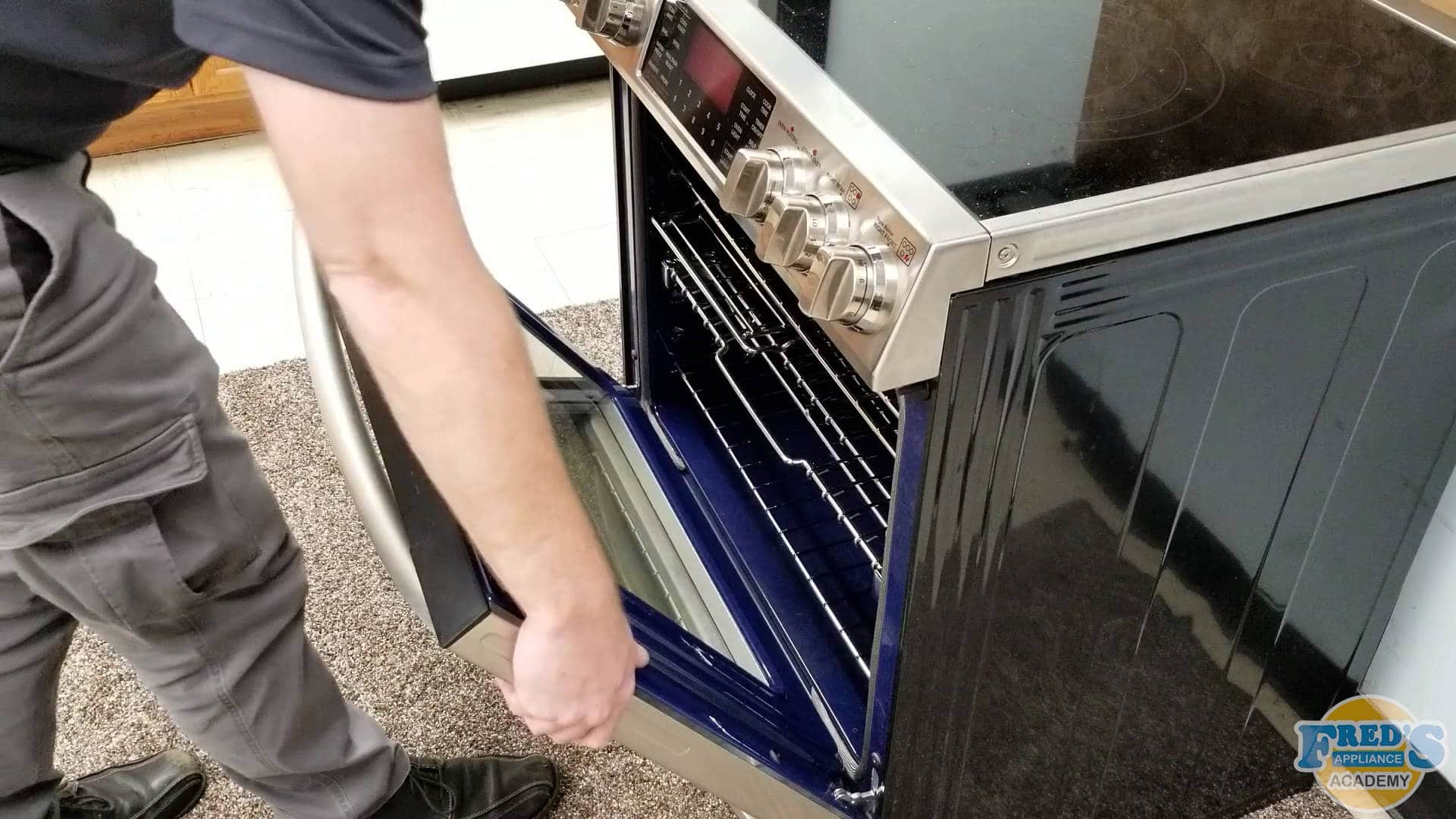 Featured image for “How to Clean the Oven Door Glass”